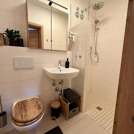 Apartment Gaestehaus Leonora I Ihr Rueckzugsort Im Gladbachtal *